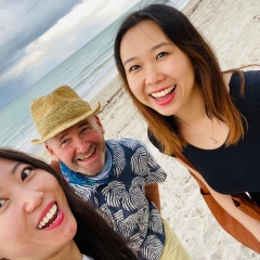 Photobombing in Hollywood, Florida
